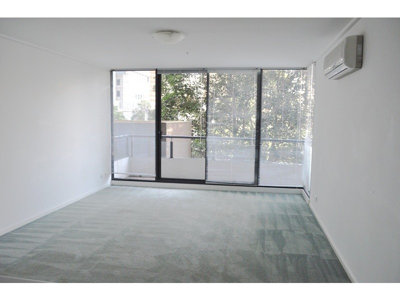 208/28 Bank Street, South Melbourne VIC 3205