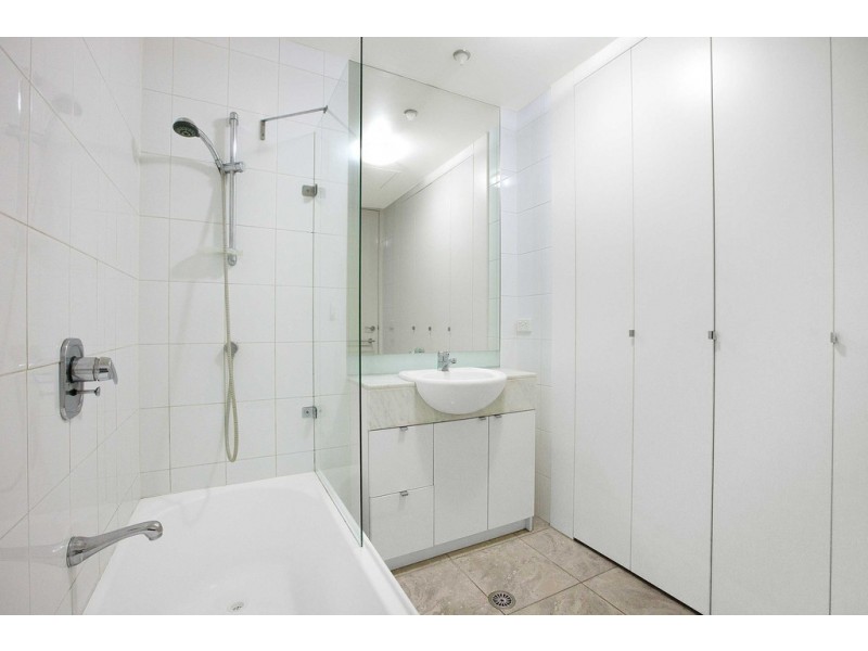 98/88 Kavanagh Street, Southbank VIC 3006