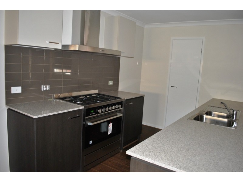 5 Trimotor Road, Point Cook VIC 3030