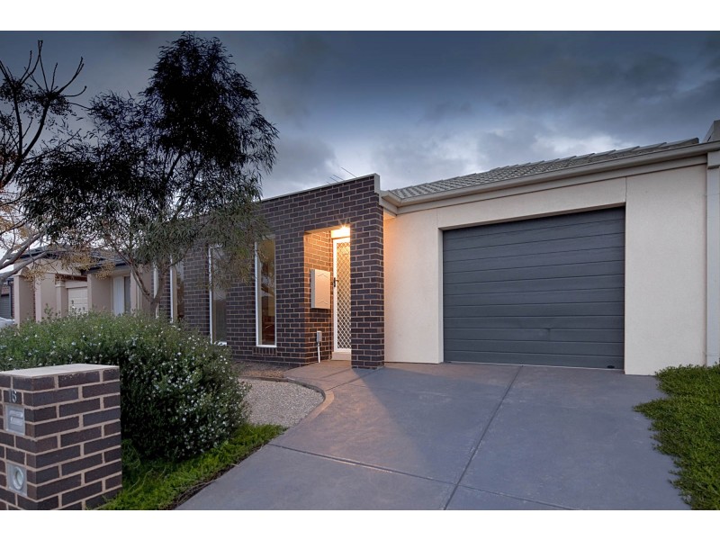 16 Rocky Gate Drive, Truganina VIC 3029