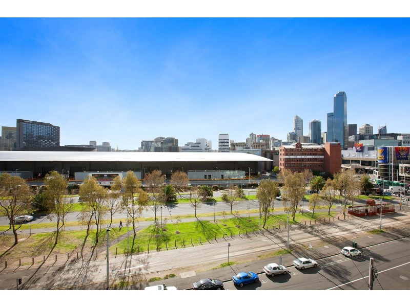 63/79 Whiteman Street, Southbank VIC 3006