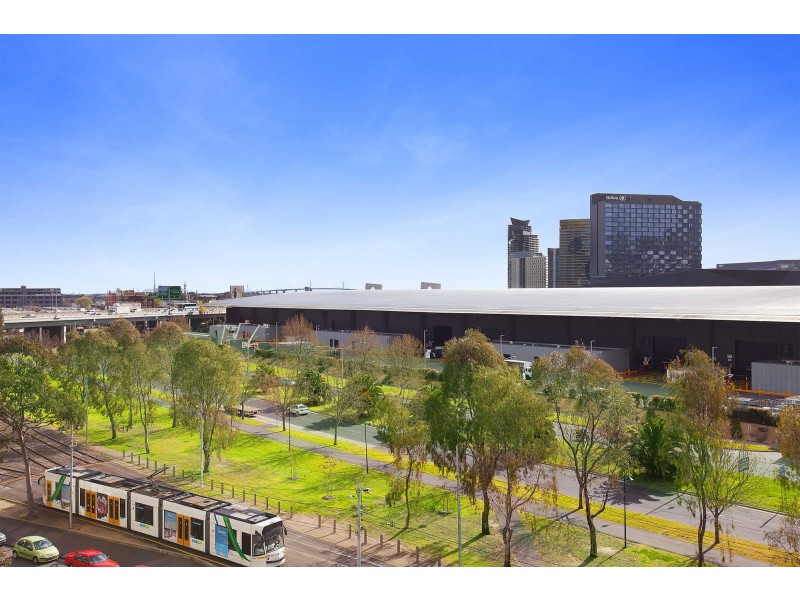63/79 Whiteman Street, Southbank VIC 3006