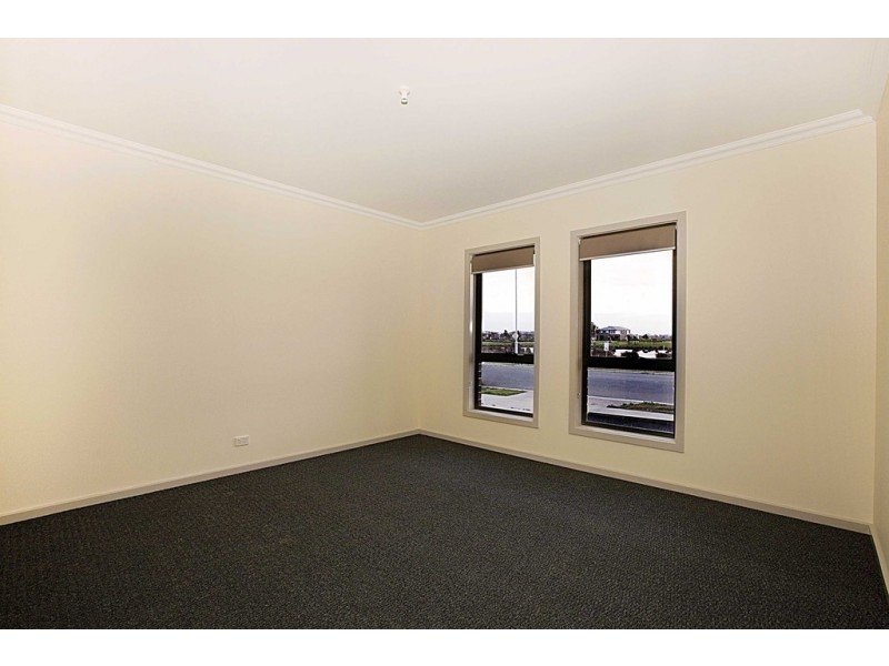 293 Boardwalk Boulevard, Point Cook VIC 3030