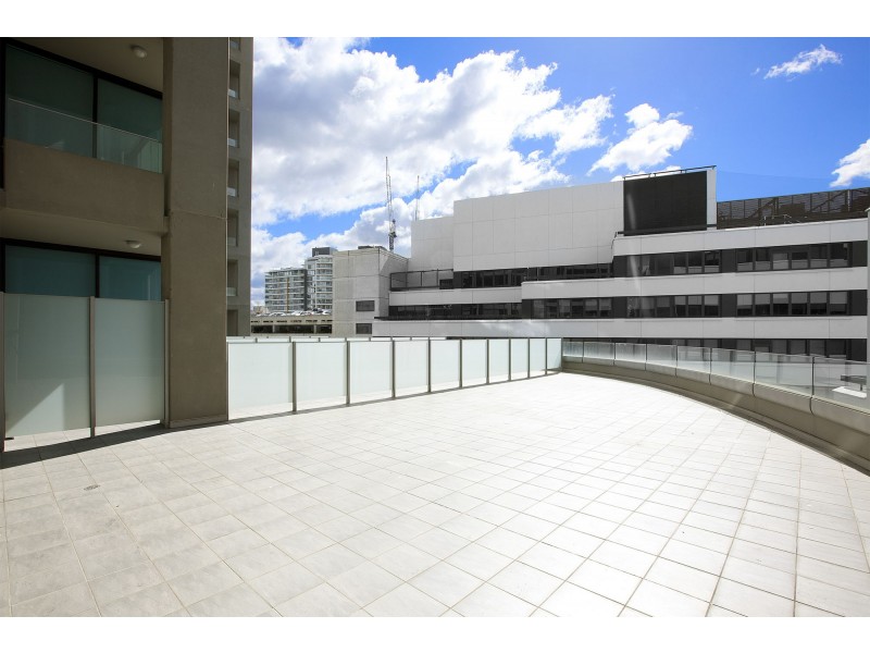 719/60 Siddeley Street, Docklands VIC 3008