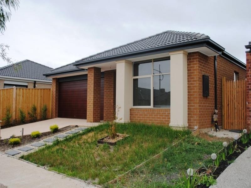 12 Baltic Circuit, Point Cook VIC 3030