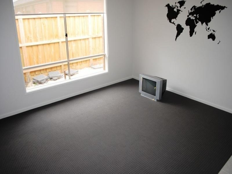 12 Baltic Circuit, Point Cook VIC 3030