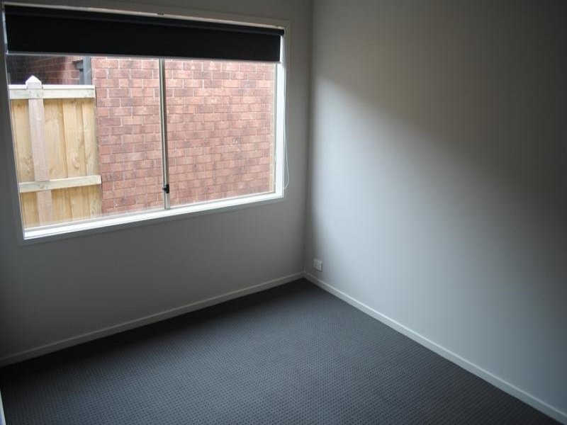 12 Baltic Circuit, Point Cook VIC 3030