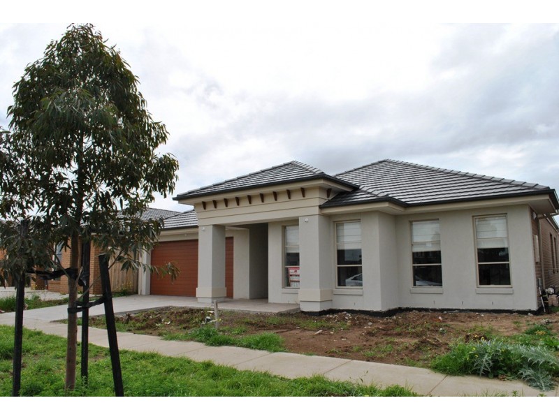 385 Boardwalk Boulevard, Point Cook VIC 3030