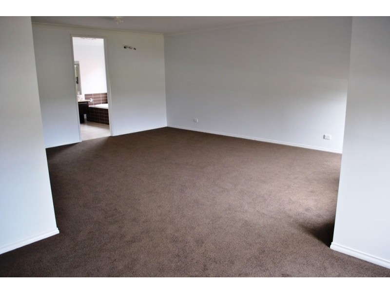 385 Boardwalk Boulevard, Point Cook VIC 3030