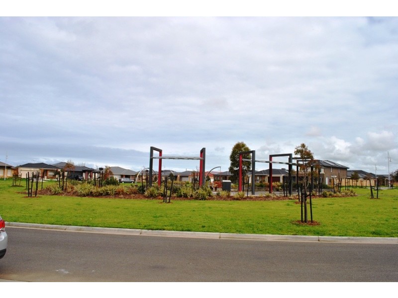 385 Boardwalk Boulevard, Point Cook VIC 3030