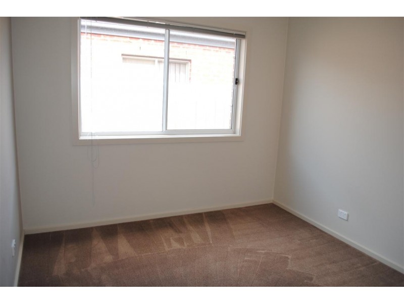 33 Windrest Way, Point Cook VIC 3030