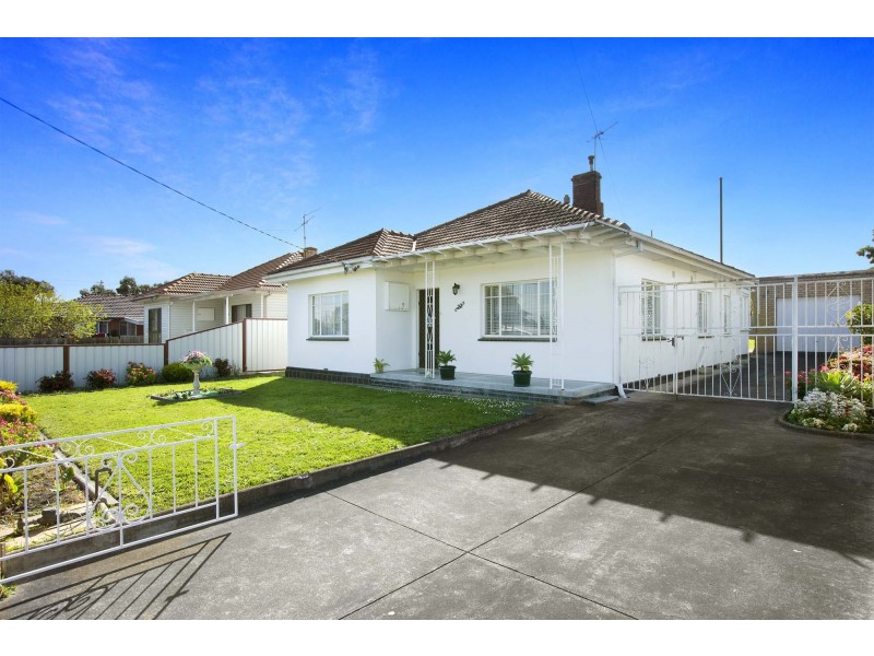 22 Lewis Street, Glenroy VIC 3046