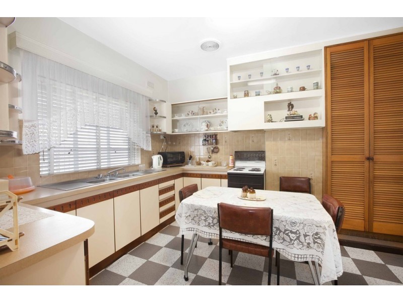 22 Lewis Street, Glenroy VIC 3046