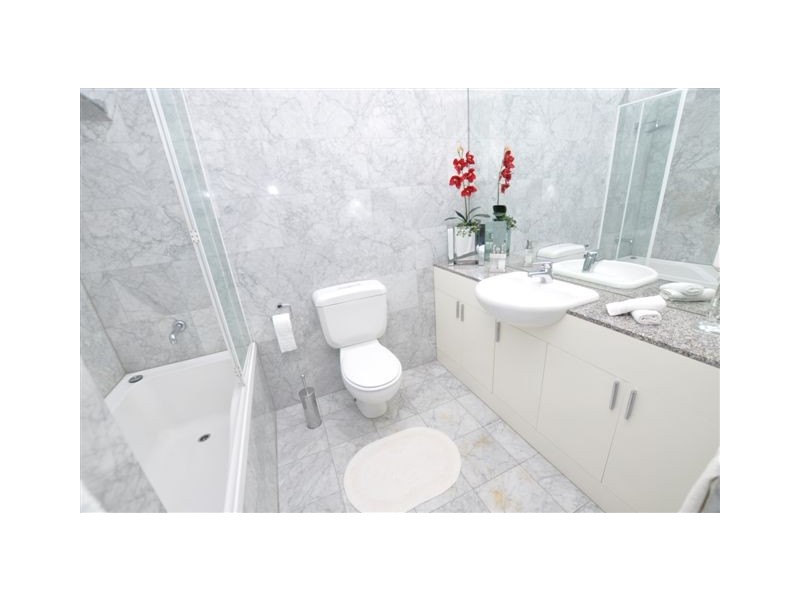 2/221 Sturt Street, Southbank VIC 3006