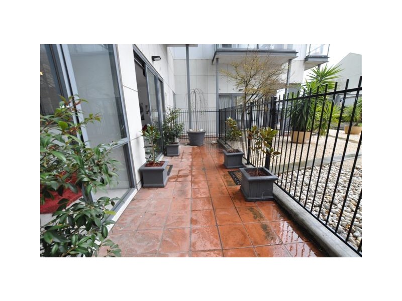 2/221 Sturt Street, Southbank VIC 3006