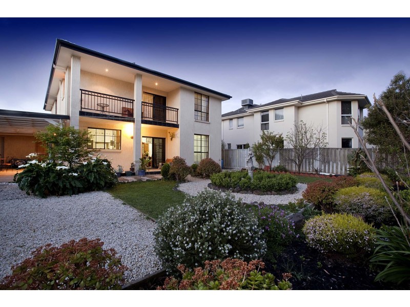 36 Lakeside Drive, Sanctuary Lakes VIC 3030
