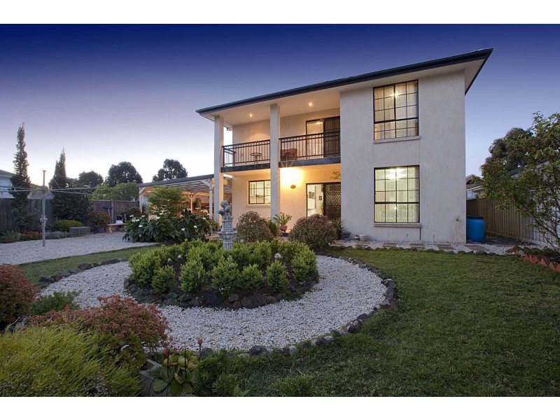 36 Lakeside Drive, Sanctuary Lakes VIC 3030