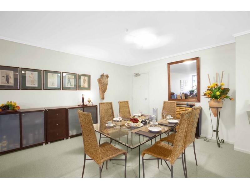 1015/38 Bank Street, South Melbourne VIC 3205