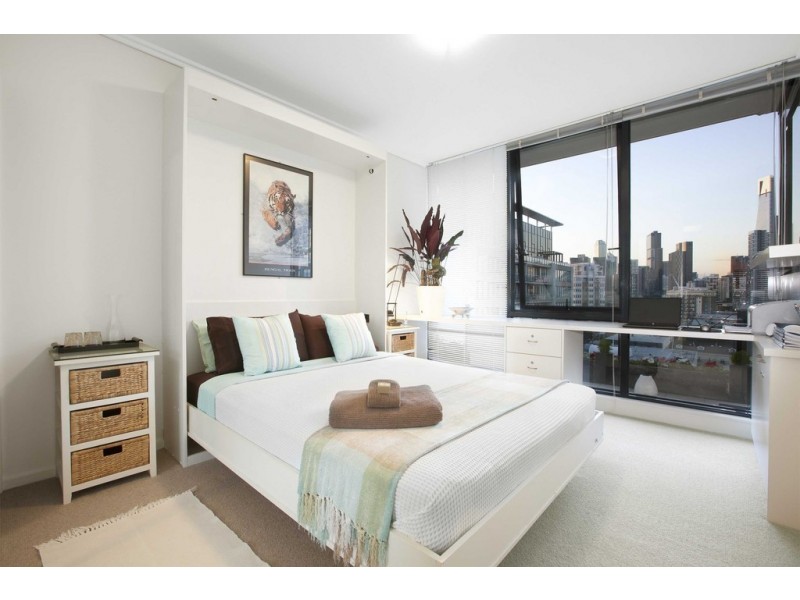 1015/38 Bank Street, South Melbourne VIC 3205