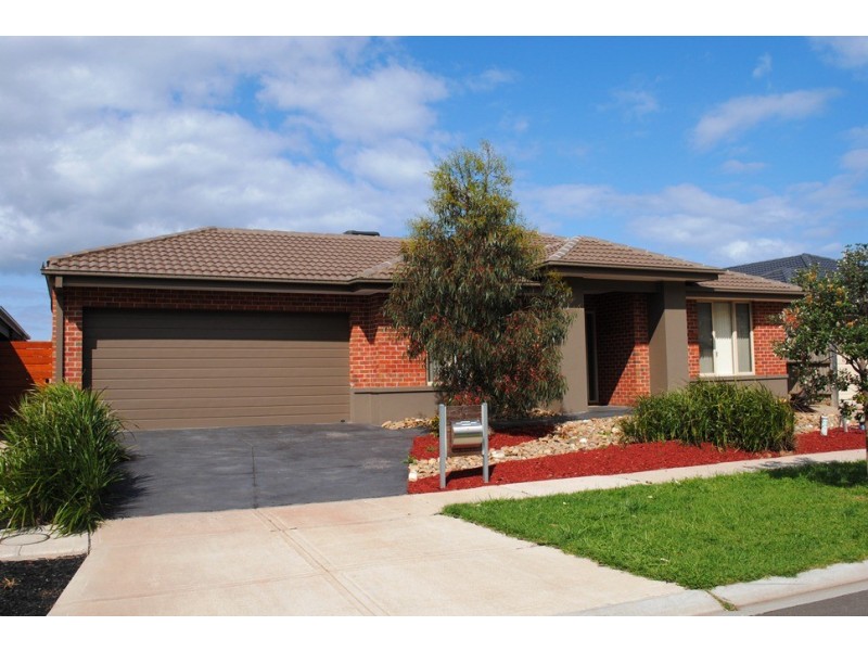 10 Magnetic Avenue, Point Cook VIC 3030