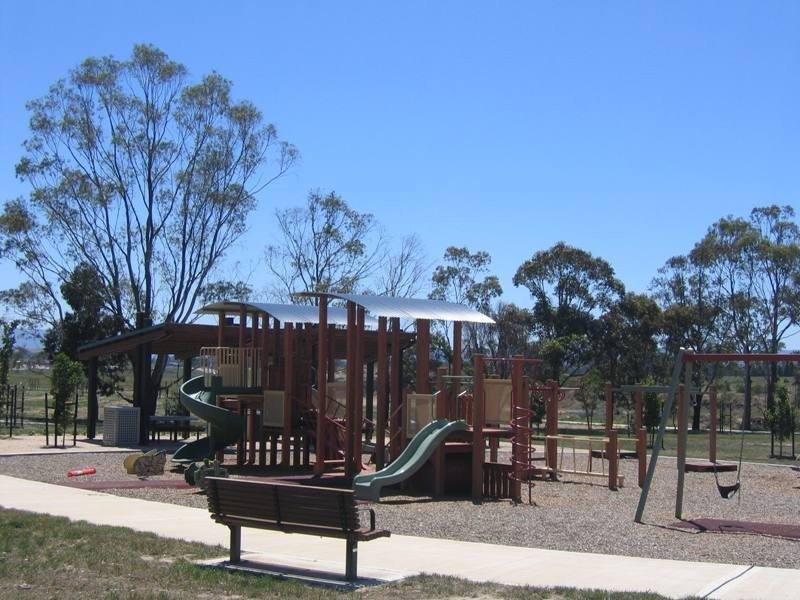 5 Newland Walk, Mernda VIC 3754