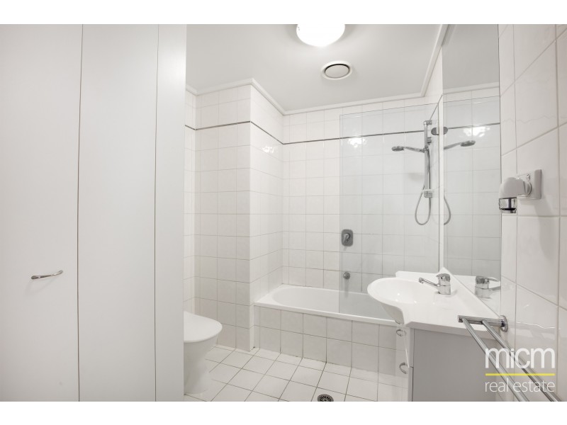 912/28 Bank Street, South Melbourne VIC 3205