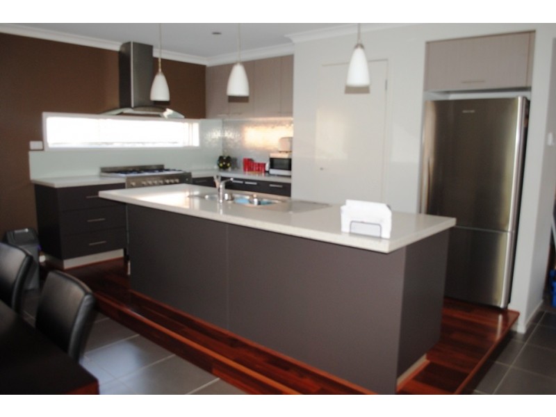 26 Nossal Drive, Point Cook VIC 3030