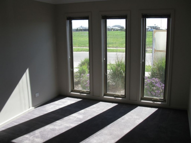 45 Windorah Drive, Point Cook VIC 3030