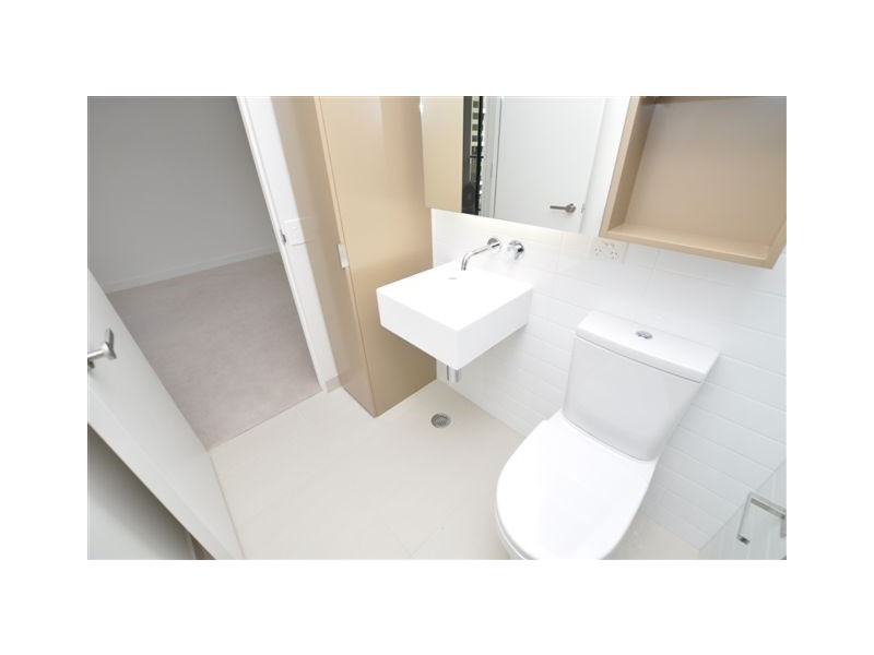 814/33 Mackenzie Street, Melbourne VIC 3000