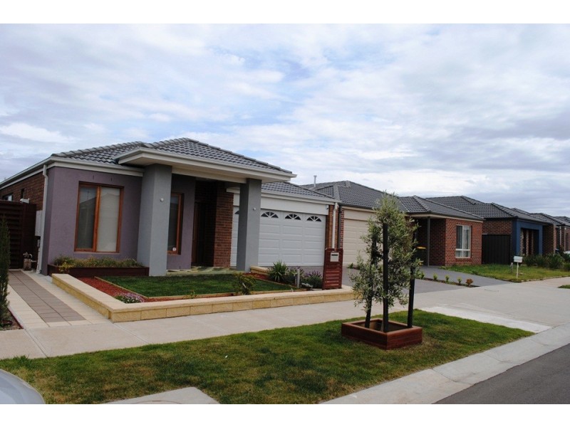 16 Gallant Road, Point Cook VIC 3030