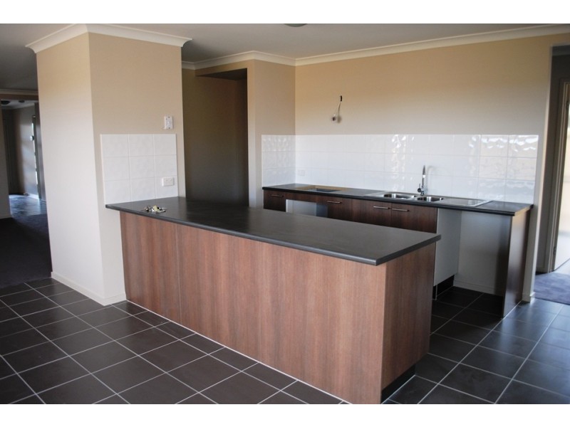 6 Casino Parade, Point Cook VIC 3030