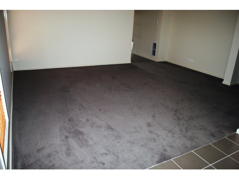 6 Casino Parade, Point Cook VIC 3030