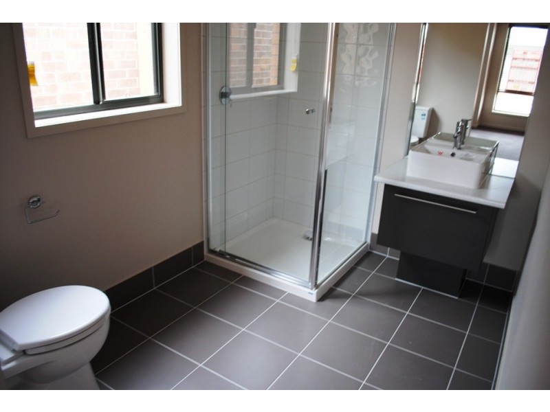 6 Casino Parade, Point Cook VIC 3030