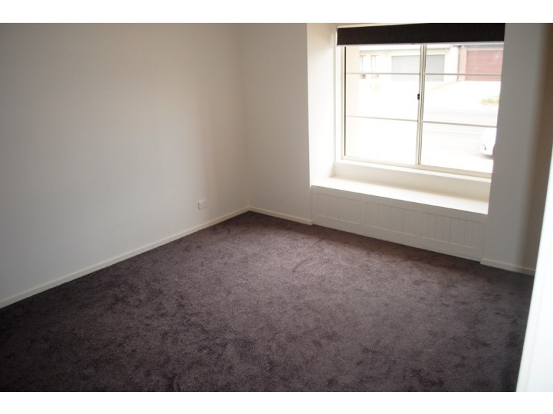 65 Alamanda Boulevard, Point Cook VIC 3030