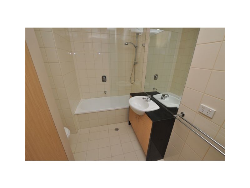 46/83 Whiteman Street, Southbank VIC 3006