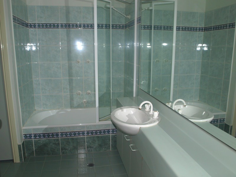 1022/83 Queensbridge Street, Southbank VIC 3006