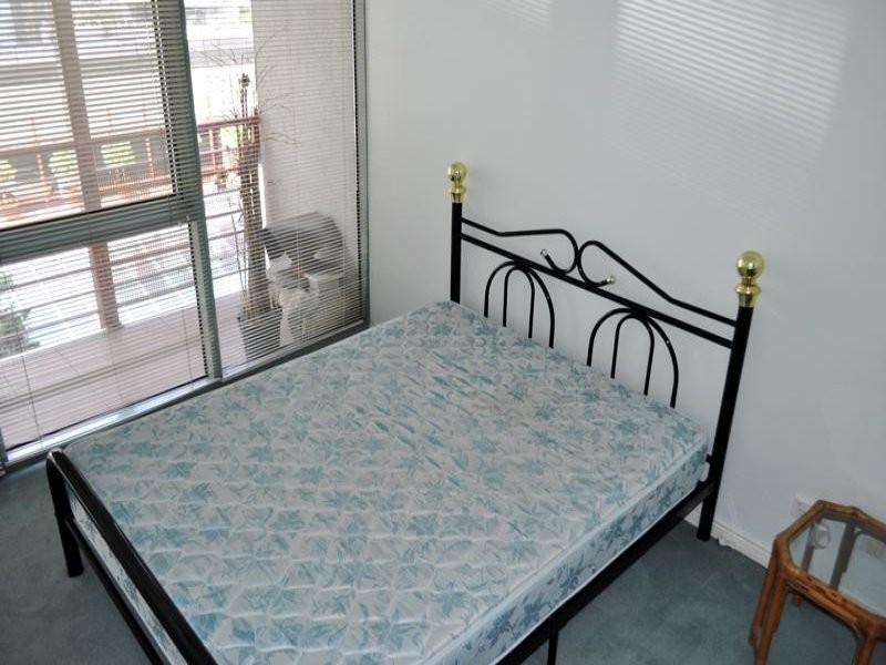 REF 10010/83 Queensbridge Street, Southbank VIC 3006