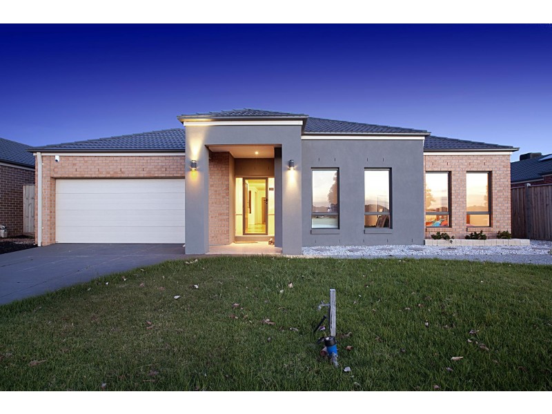 93 Alamanda Boulevard, Point Cook VIC 3030