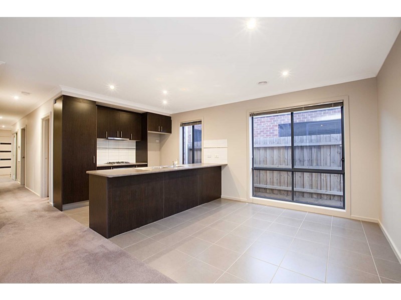 5 Terrene Terrace, Point Cook VIC 3030