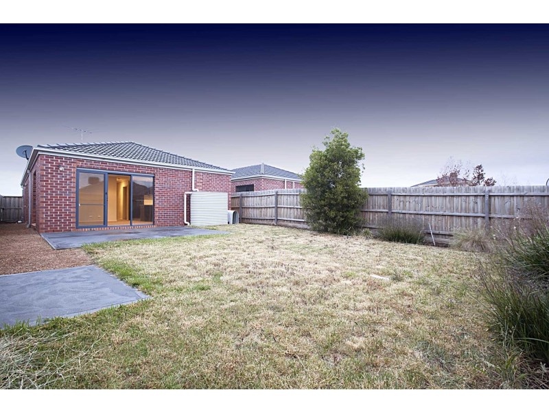 5 Terrene Terrace, Point Cook VIC 3030