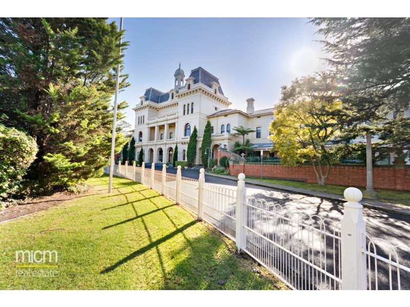 63 Wiltshire Drive, Kew VIC 3101