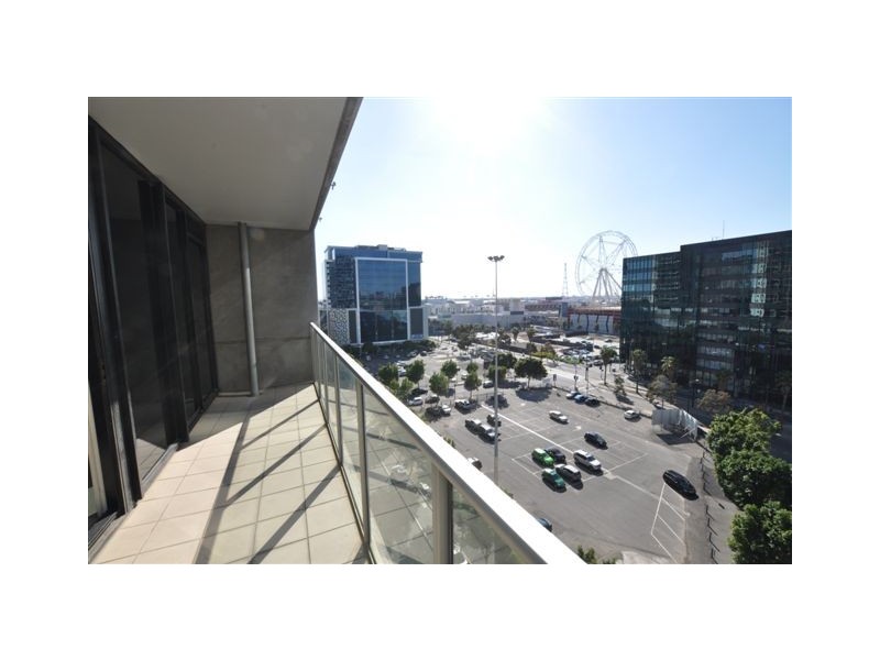 809/5 Caravel Lane, Docklands VIC 3008