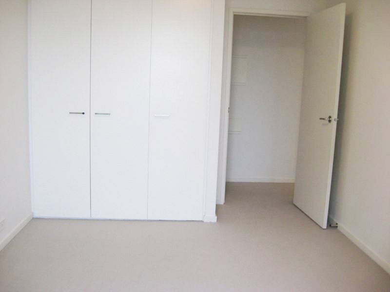 1404/15 Caravel Lane, Docklands VIC 3008