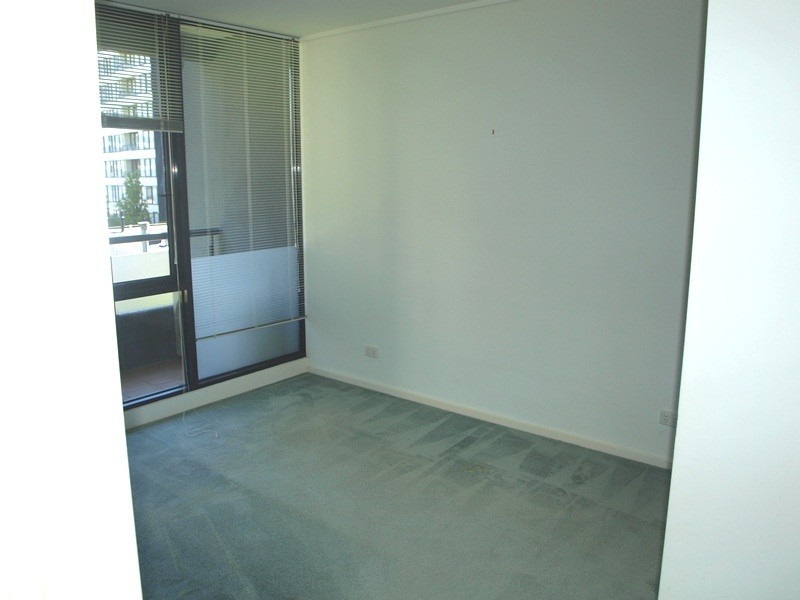 1180/28 Bank Street, South Melbourne VIC 3205