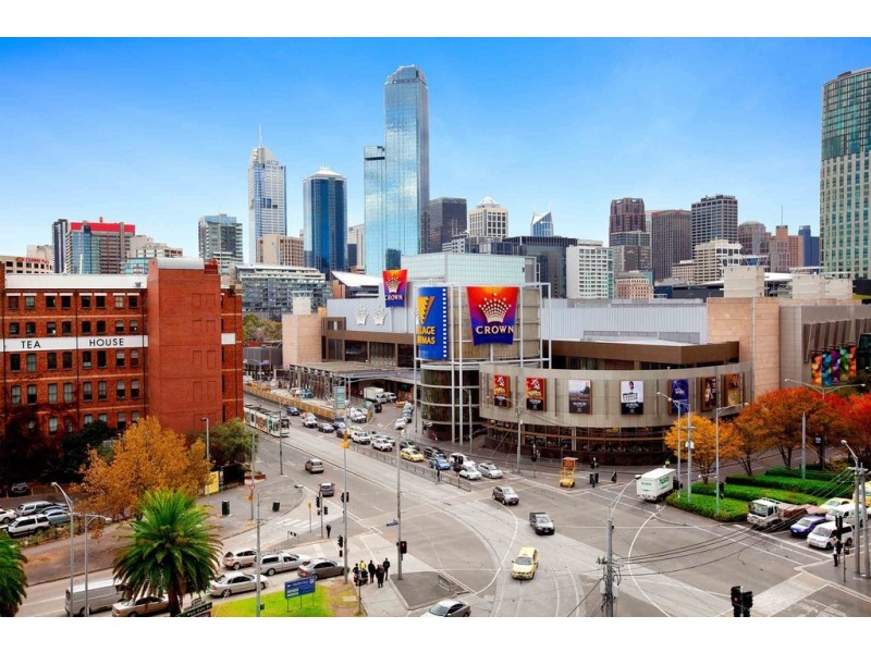 700/63 Whiteman Street, Southbank VIC 3006