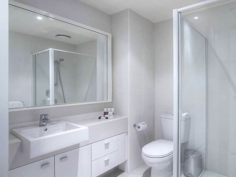 700/63 Whiteman Street, Southbank VIC 3006