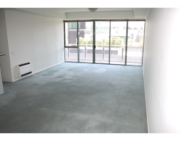 REF 1025/83 Queensbridge Street, Southbank VIC 3006