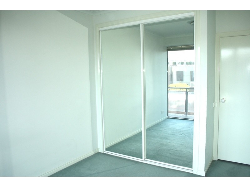 REF 1025/83 Queensbridge Street, Southbank VIC 3006