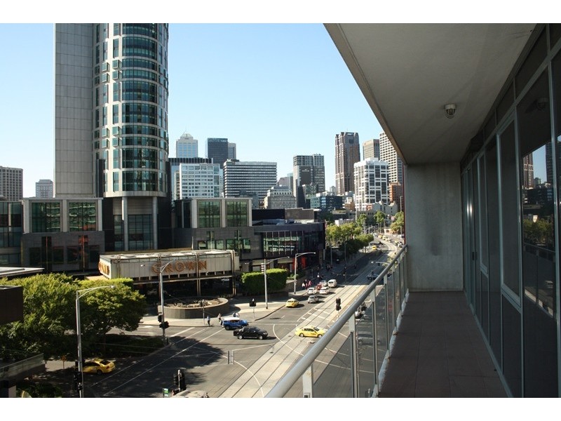 REF 1025/83 Queensbridge Street, Southbank VIC 3006