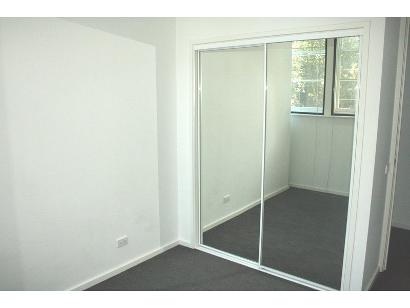 REF 1032/185 City Road, Southbank VIC 3006